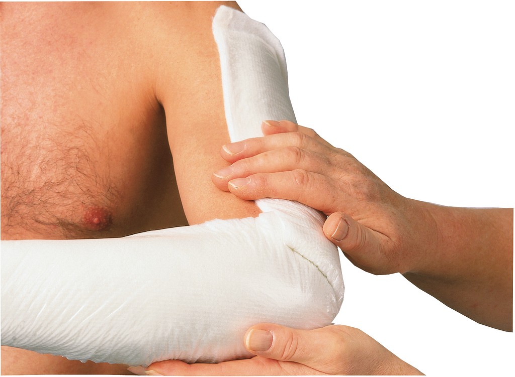 Cellacast-lasikuitulastarulla 12 cm x 4,6 m