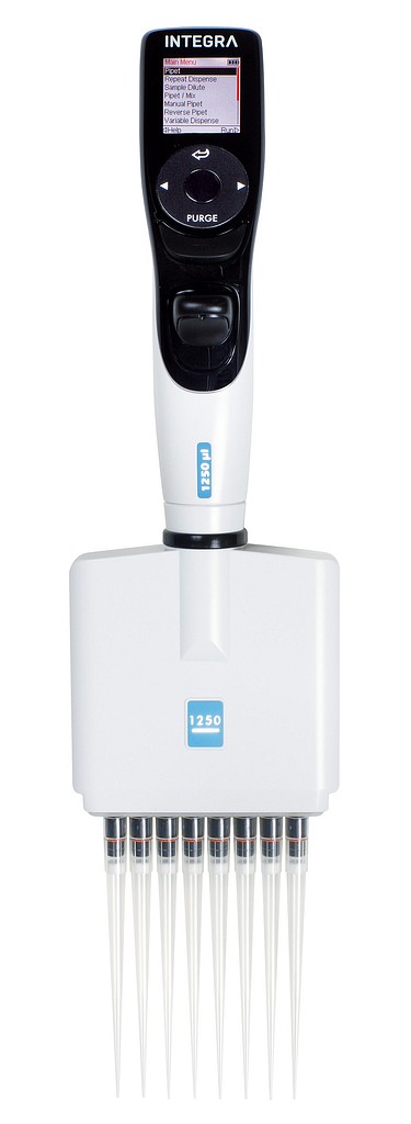 VIAFLO elektroninen pipetti 8-kanavaa 50 - 1250 µl