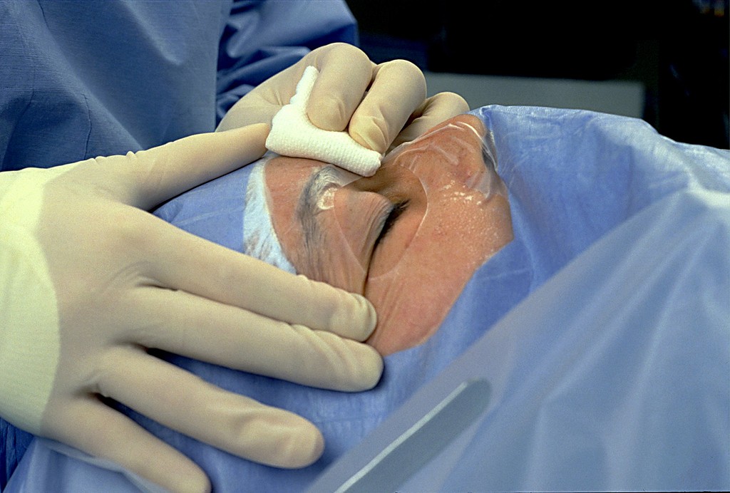 Steri-Drape silmäliina 130 x 130 cm